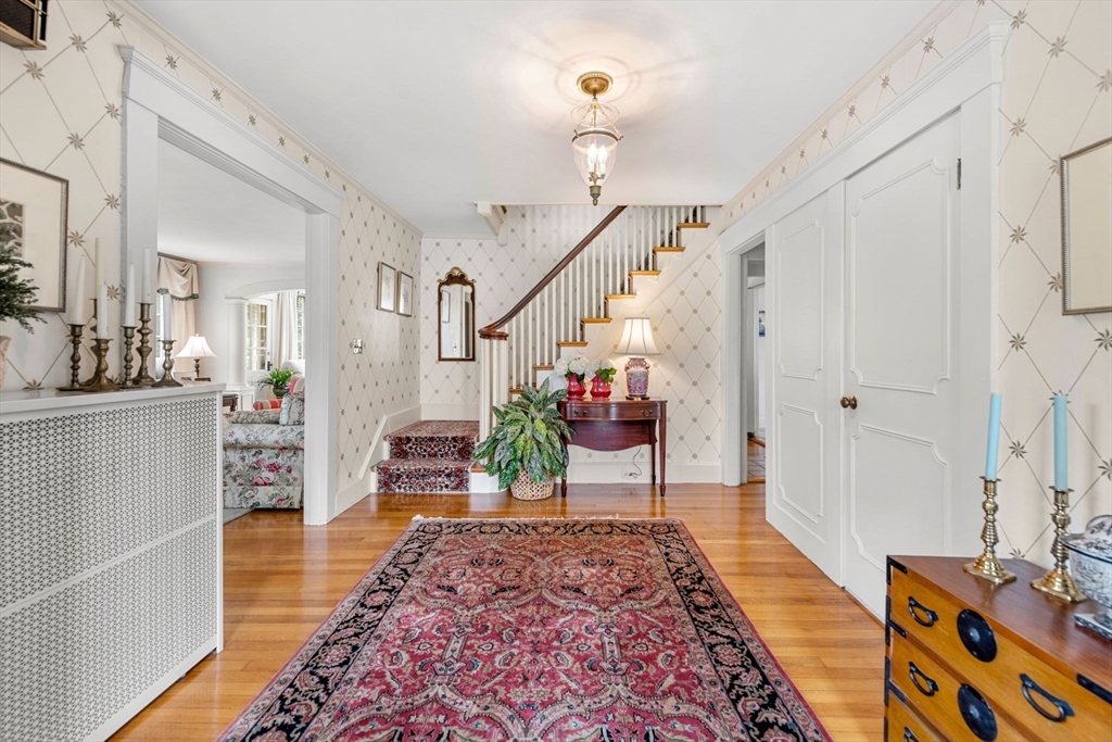31 Garden Road Lowell, MA 01852 - Photo 8 of 38 Gallery Image 8