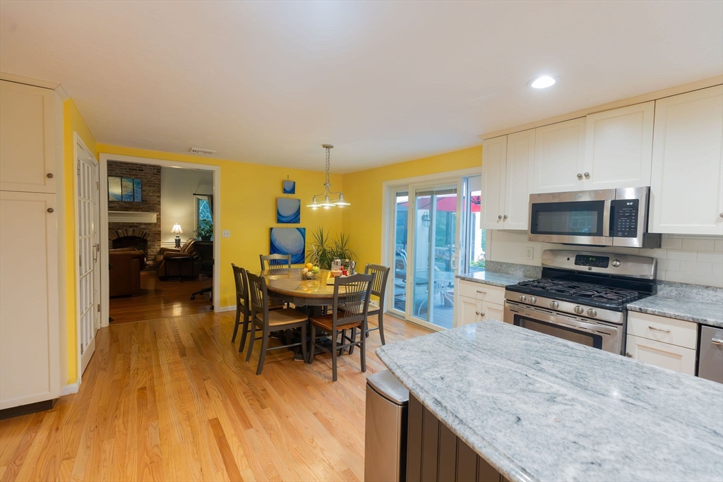 7 Tinkers Ledge Road Duxbury, MA 02332 - Photo 5 of 38