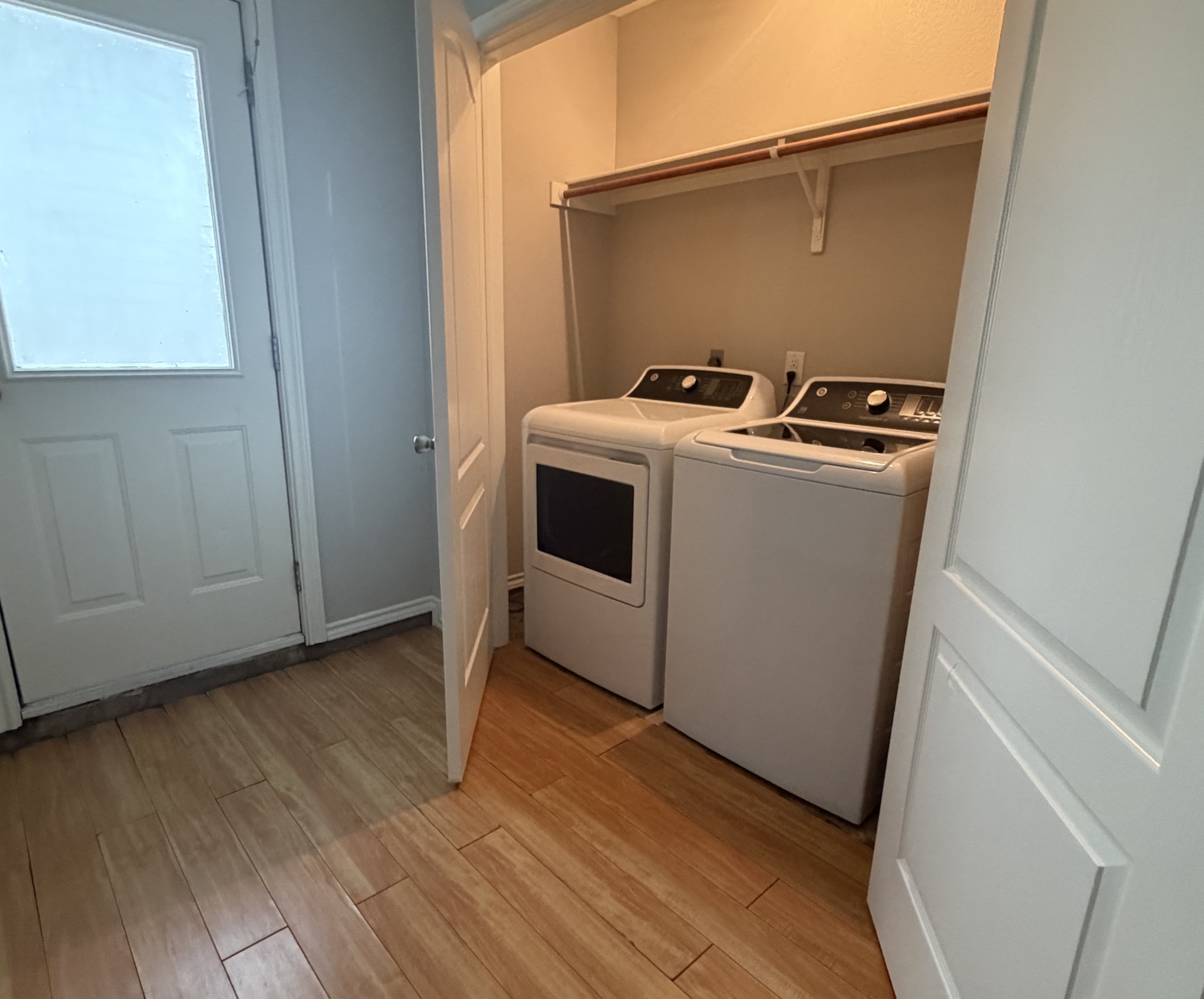 414 Summit Ridge Drive North Point Venture, TX 78645 - Photo 11 of 16 Laundry and mud room