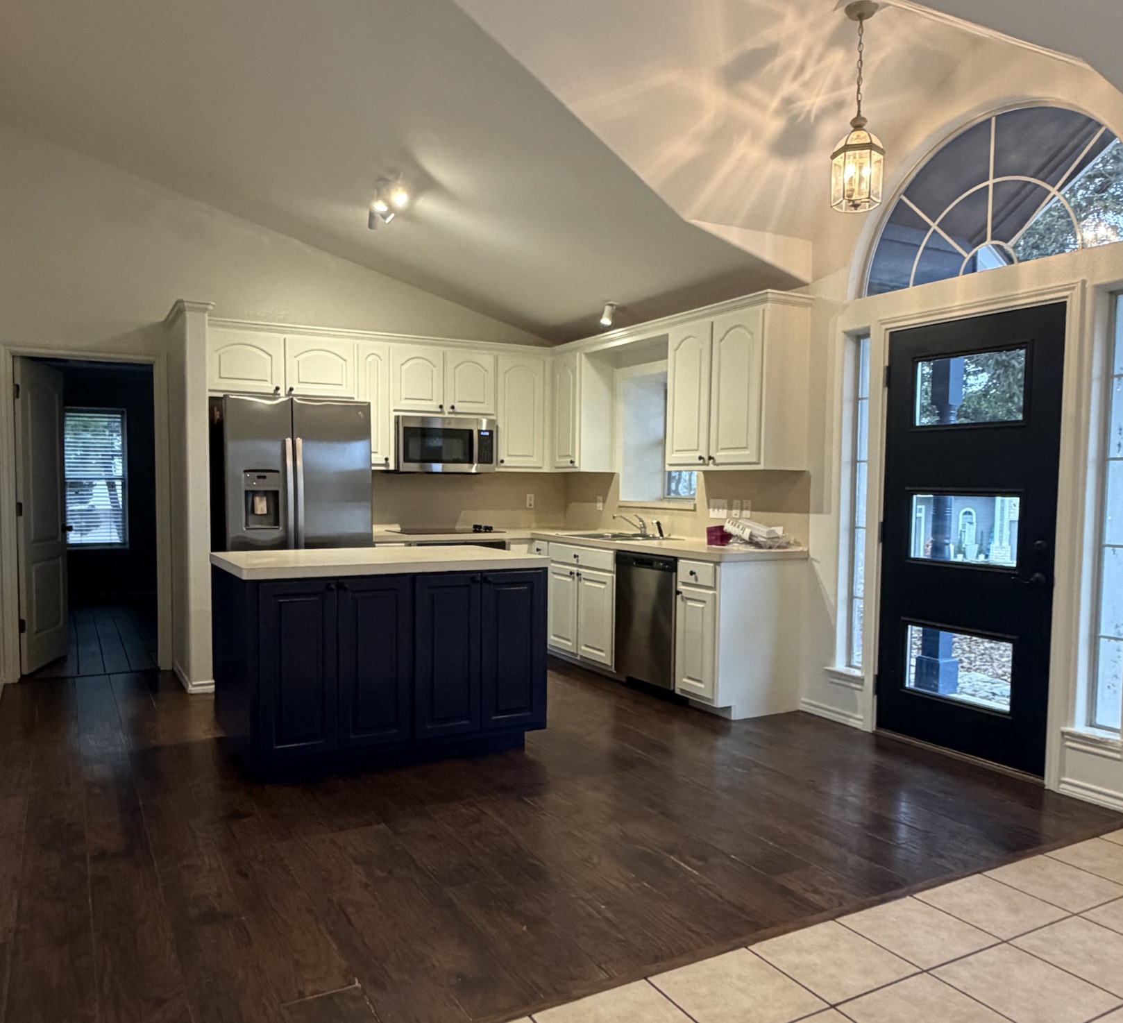 414 Summit Ridge Drive North Point Venture, TX 78645 - Photo 3 of 16