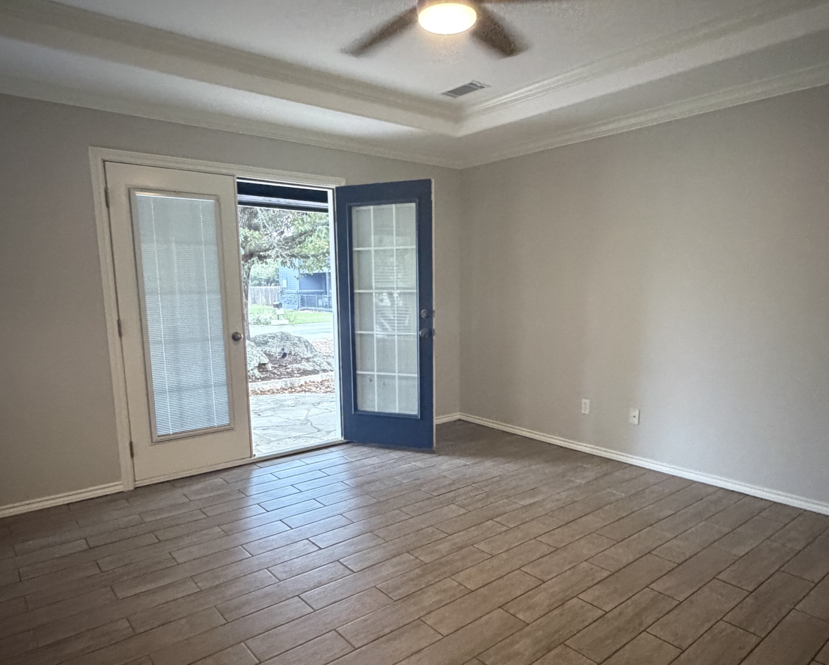 414 Summit Ridge Drive North Point Venture, TX 78645 - Photo 8 of 16 Primary