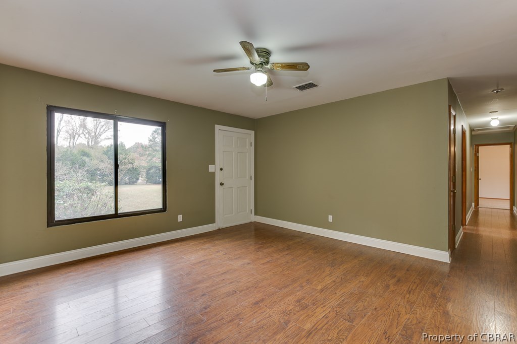 7998 Guinea Road Hayes, VA 23072 - Photo 8 of 31 Gallery Image 8