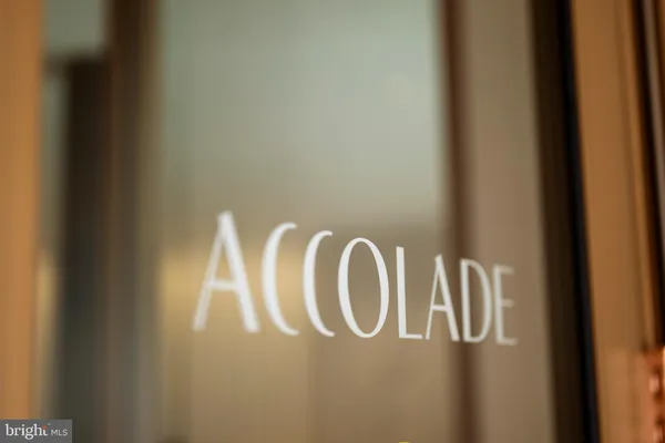 $4,033 | 1425 New York Avenue Northwest, Unit 1313, Washington, DC 20005