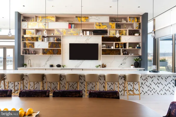 $4,033 | 1425 New York Avenue Northwest, Unit 1313, Washington, DC 20005