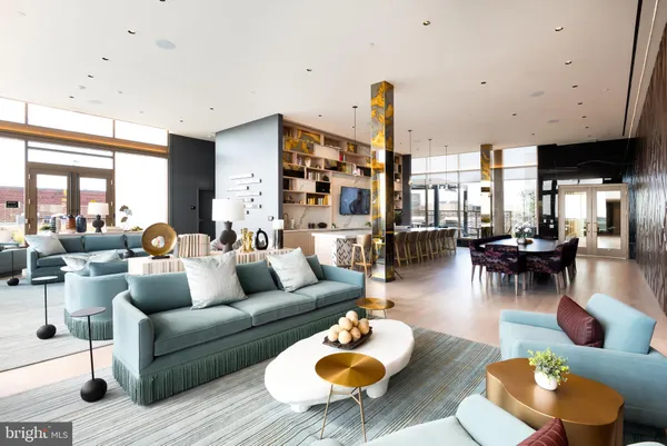 $4,033 | 1425 New York Avenue Northwest, Unit 1313, Washington, DC 20005