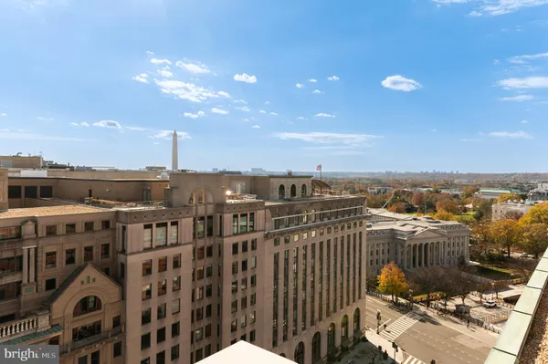 $4,033 | 1425 New York Avenue Northwest, Unit 1313, Washington, DC 20005