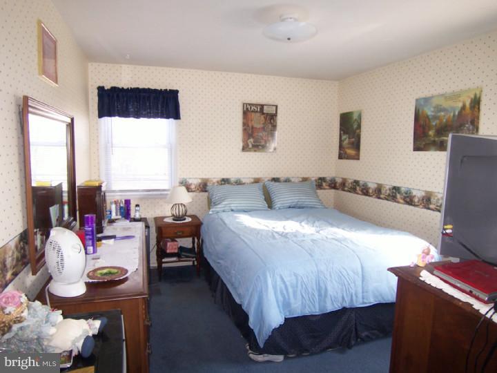 1555 Parklane Road Swarthmore, PA 19081 - Photo 14 of 22