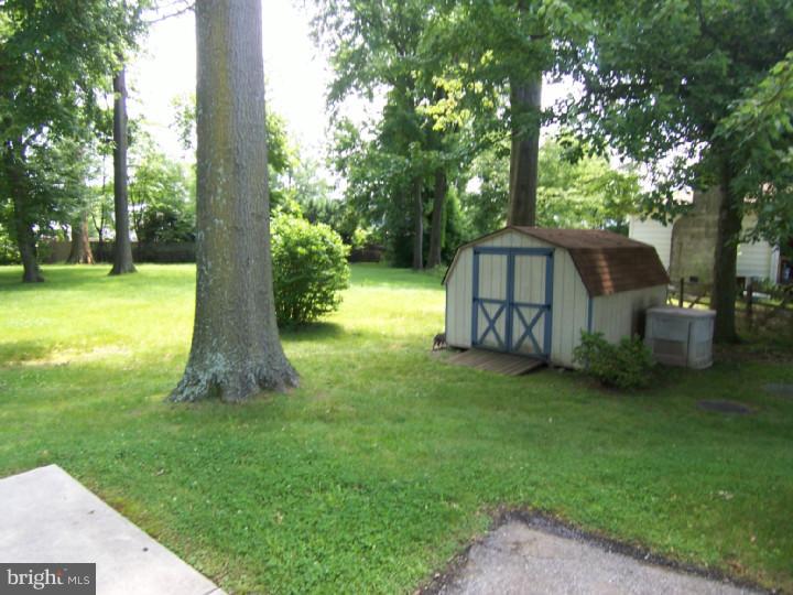 1555 Parklane Road Swarthmore, PA 19081 - Photo 20 of 22