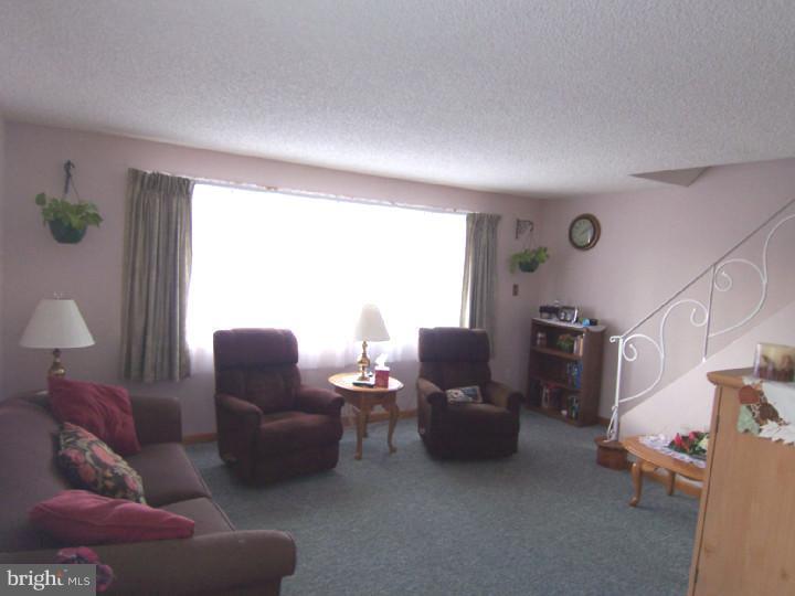 1555 Parklane Road Swarthmore, PA 19081 - Photo 3 of 22 Living Room