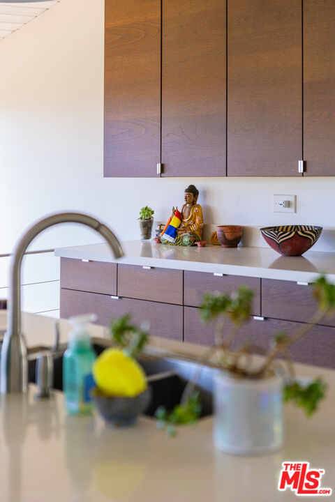 241 Rees Street Los Angeles, CA 90293 - Photo 18 of 47 Gallery Image 18
