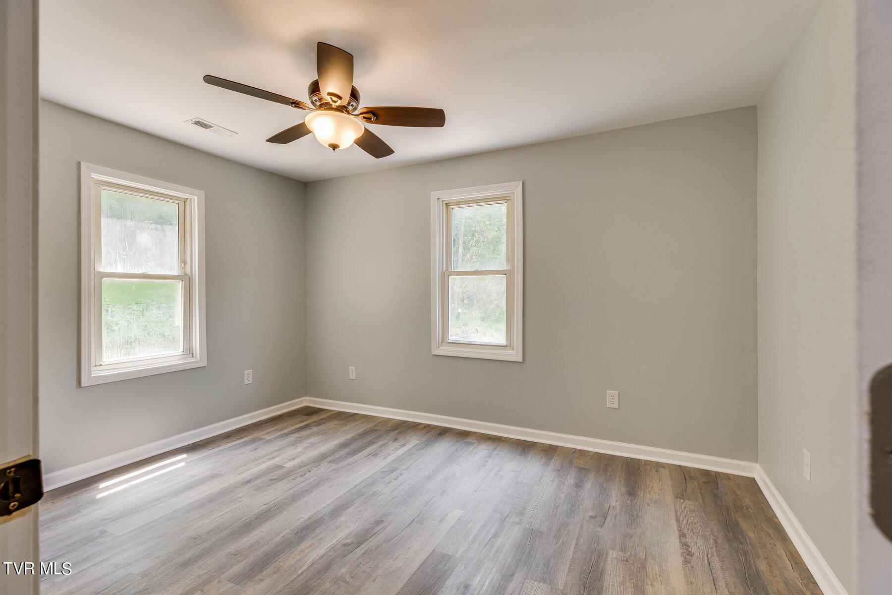 533 Lucy Road Kingsport, TN 37660 - Photo 27 of 31 016