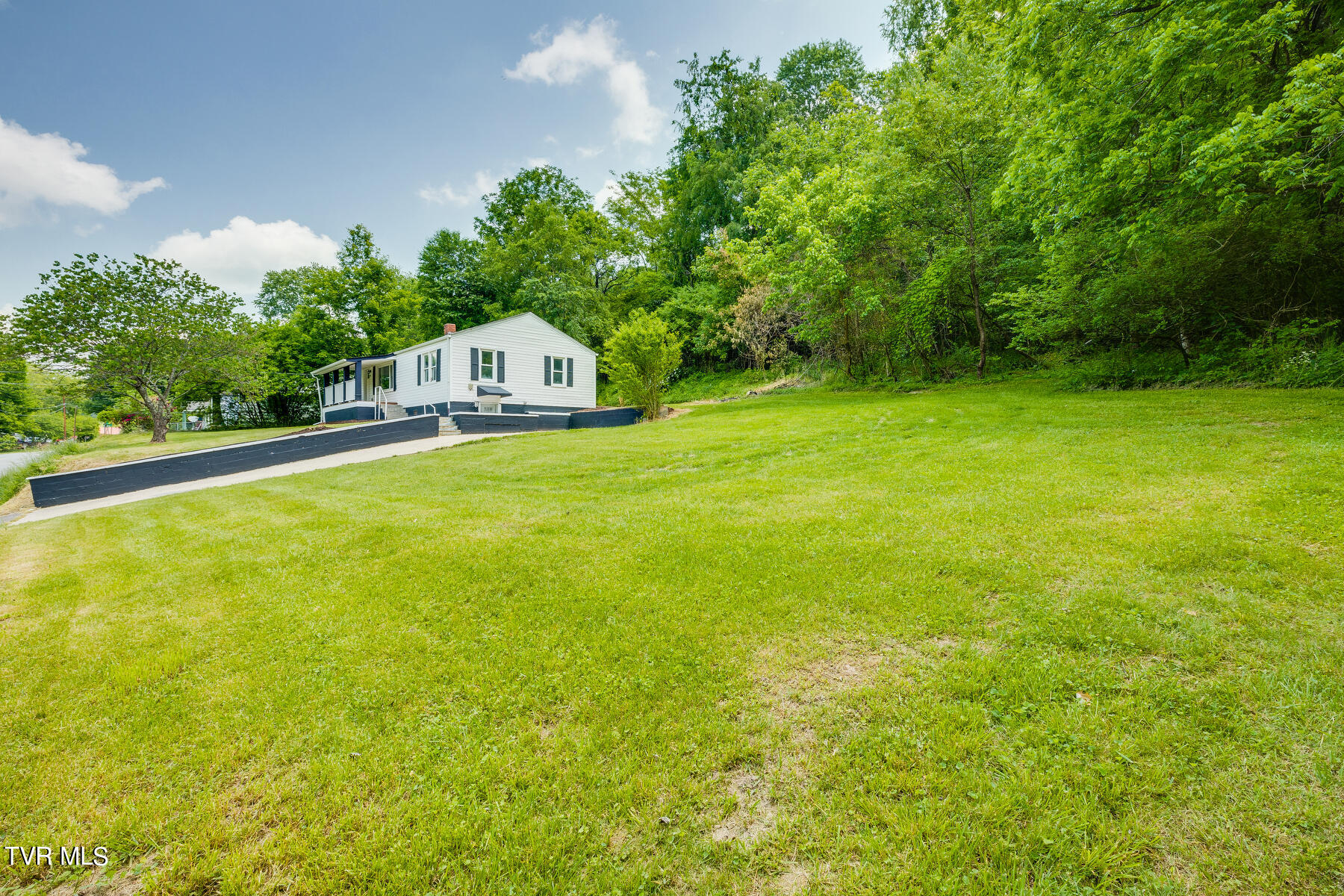 533 Lucy Road Kingsport, TN 37660 - Photo 31 of 31 004