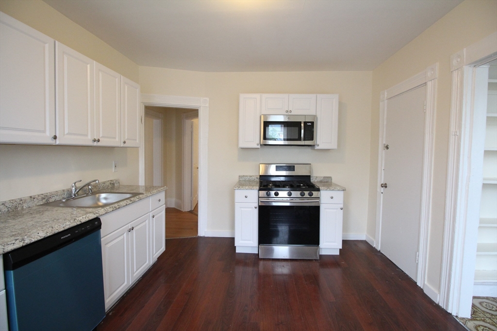 40 Forest Street, Unit A Boston, MA 02119 - Photo 2 of 10