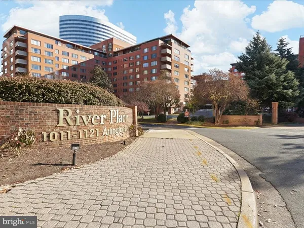 $150,000 | 1021 Arlington Boulevard, Unit 614, Arlington, VA 22209