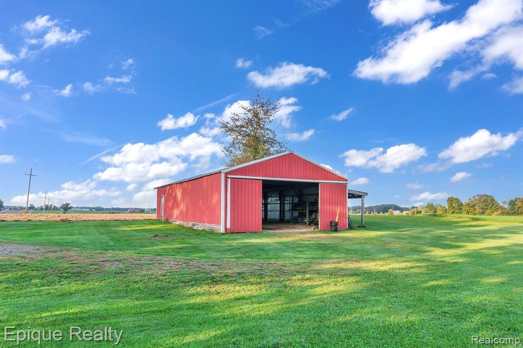 925 South Gregory Road Fowlerville, MI 48836 - Photo 8 of 36