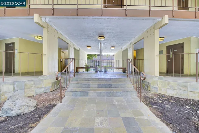 $328,000 | 1087 Murrieta Boulevard, Unit 245, Livermore, CA 94550
