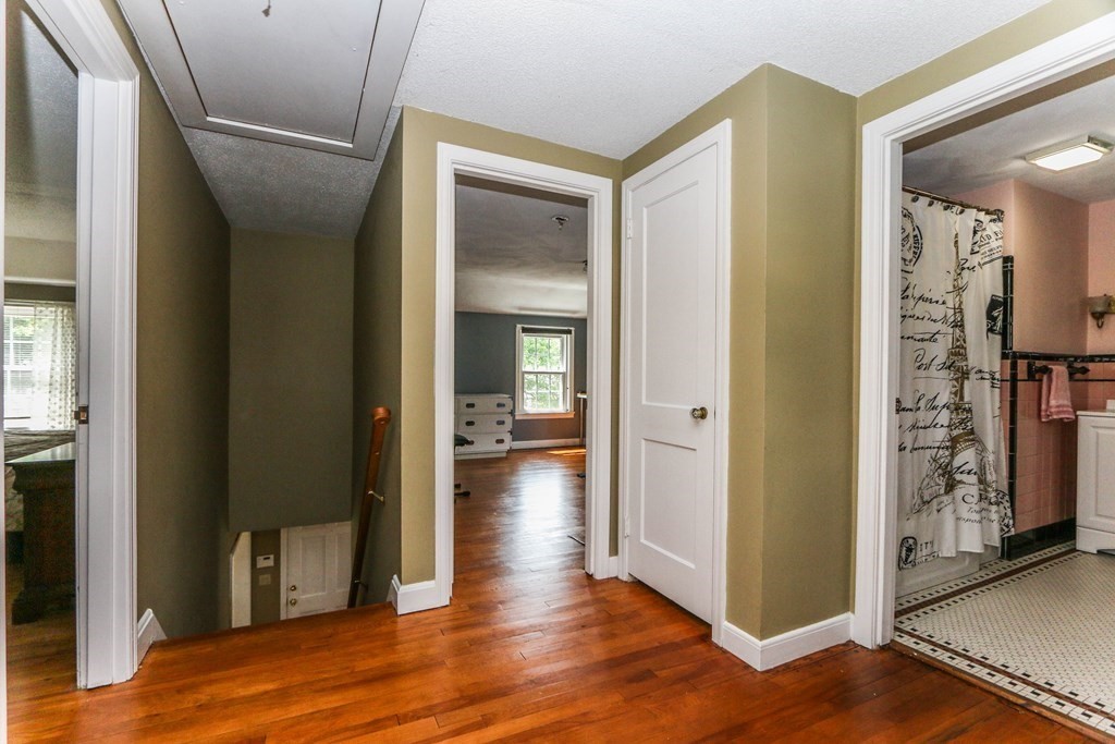 117 Pilgrim Road Springfield, MA 01118 - Photo 18 of 41