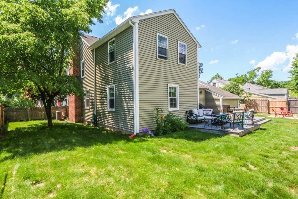 117 Pilgrim Road Springfield, MA 01118 - Photo 31 of 41