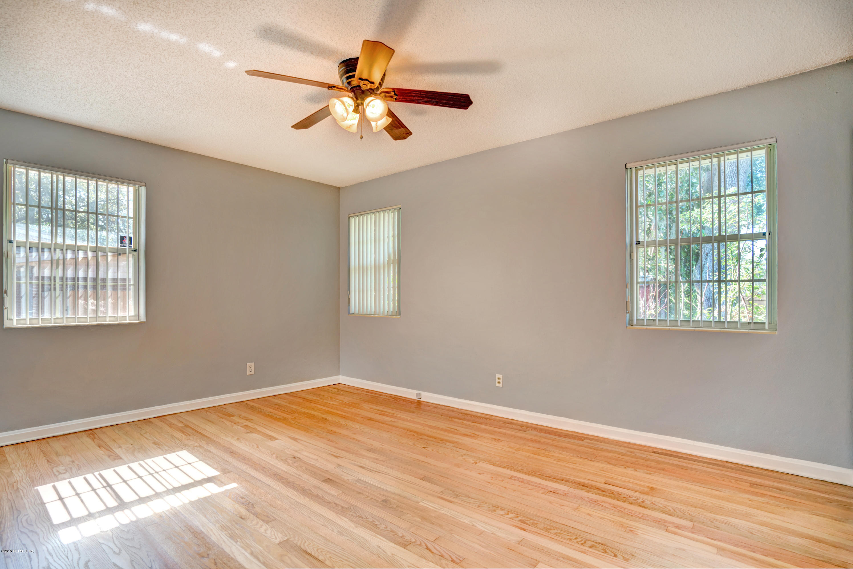 1330 Glengarry Road Jacksonville, FL 32207 - Photo 6 of 19 1330 Glengarry Rd (5)