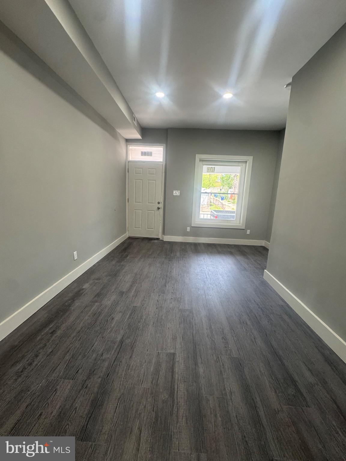 2811 East Preston Street Baltimore, MD 21213 - Photo 5 of 14 Spacious, light-filled entryway.