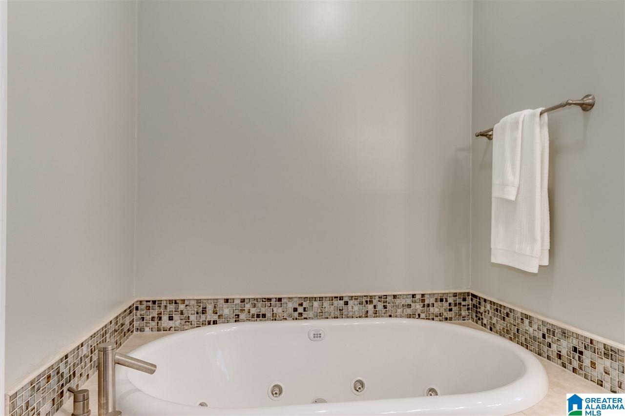 711 Zelda Place Birmingham, AL 35209 - Photo 27 of 41