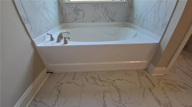 $507,890 | 956 Lakeview Oaks Court, Grayson, GA 30017