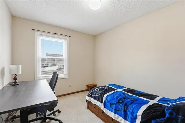 $300,000 | 6801 T Gabbert Drive, Pleasant Valley, MO 64068