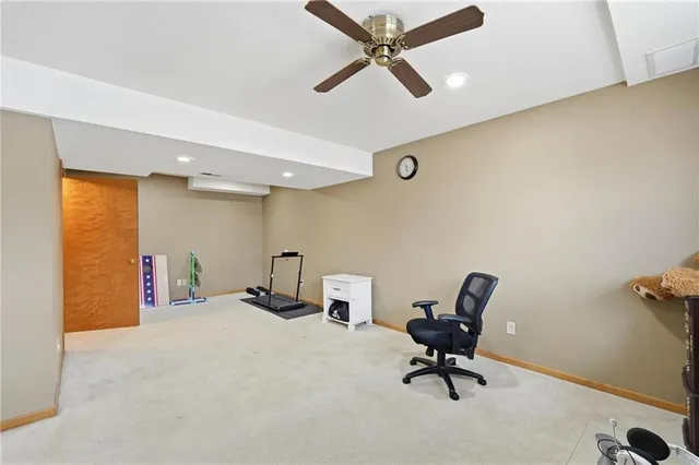 $300,000 | 6801 T Gabbert Drive, Pleasant Valley, MO 64068