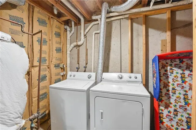 $300,000 | 6801 T Gabbert Drive, Pleasant Valley, MO 64068