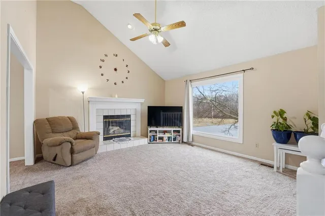 $300,000 | 6801 T Gabbert Drive, Pleasant Valley, MO 64068