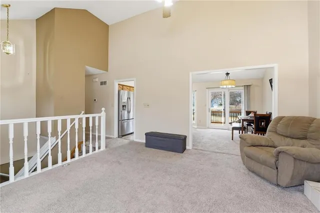 $300,000 | 6801 T Gabbert Drive, Pleasant Valley, MO 64068