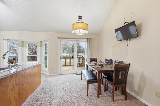 $300,000 | 6801 T Gabbert Drive, Pleasant Valley, MO 64068