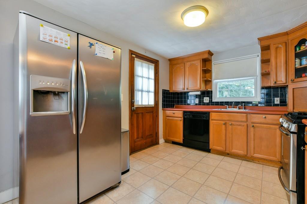 17 Ayles Road Boston, MA 02136 - Photo 12 of 36 Gallery Image 12