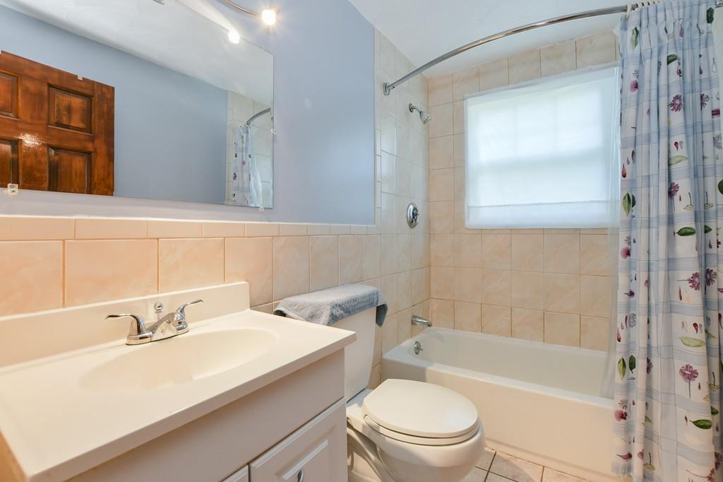 17 Ayles Road Boston, MA 02136 - Photo 16 of 36 Gallery Image 16