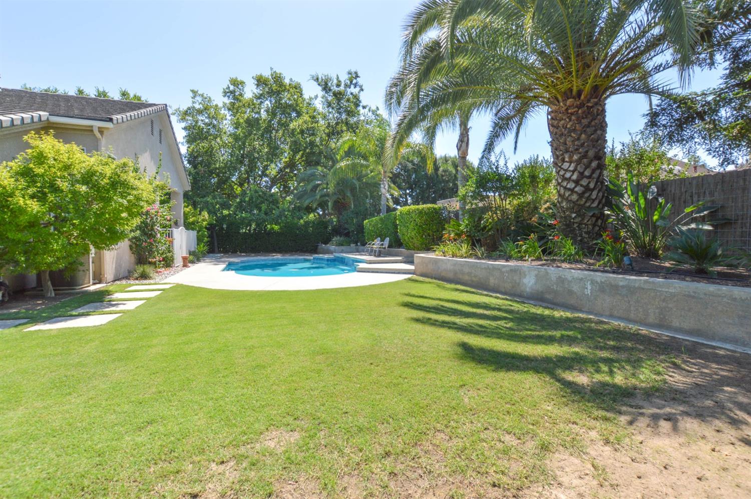 2302 Fairmont Avenue Clovis, CA 93611 - Photo 36 of 39