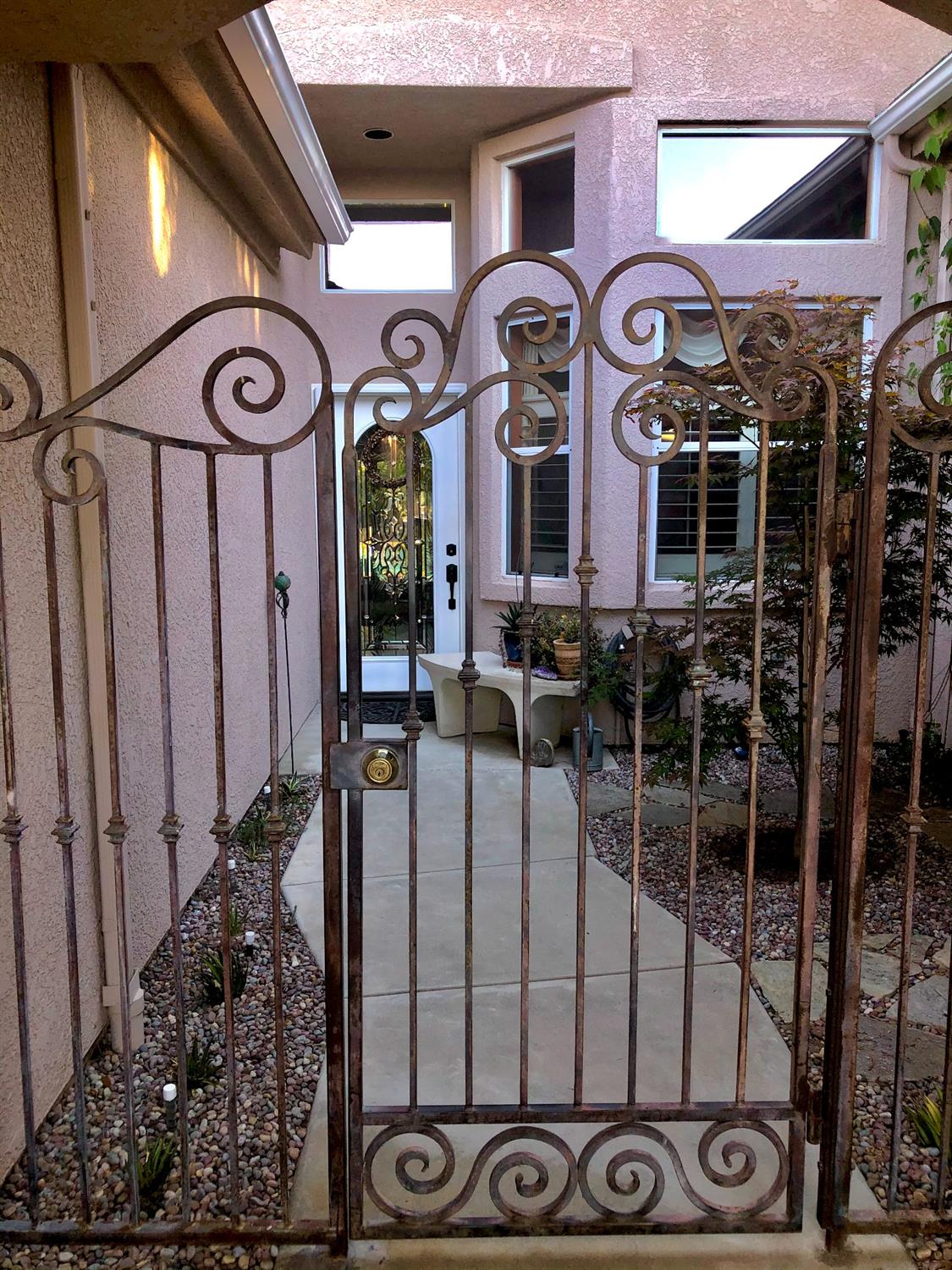 2302 Fairmont Avenue Clovis, CA 93611 - Photo 5 of 39