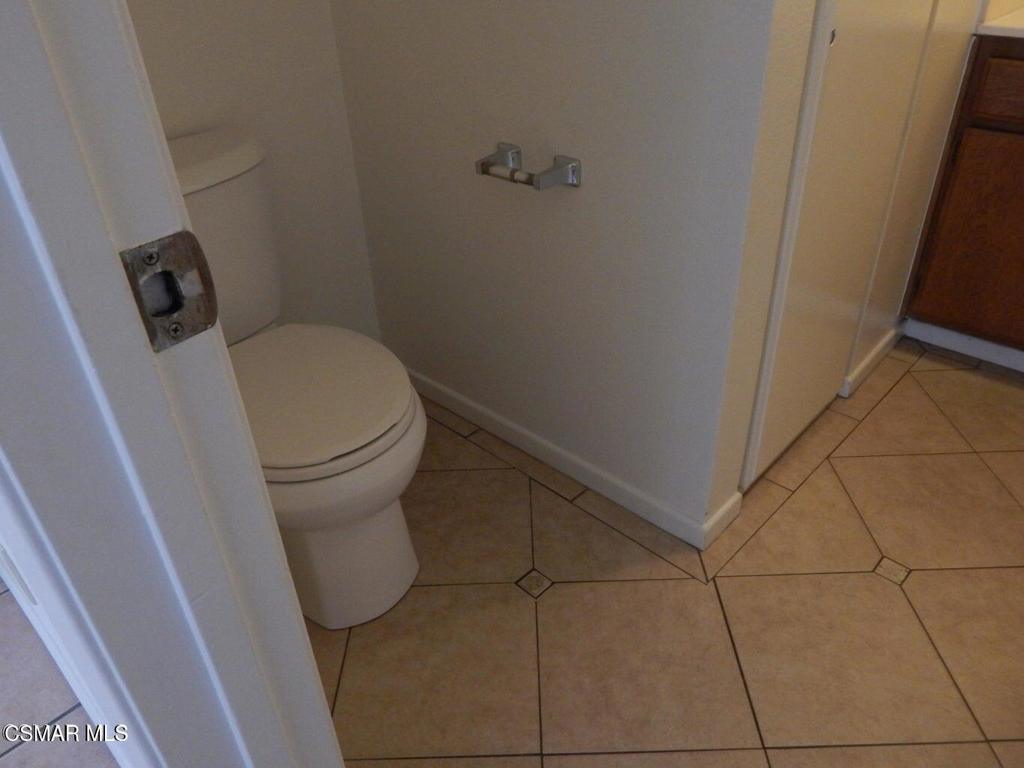 5261 Perkins Road Oxnard, CA 93033 - Photo 11 of 29