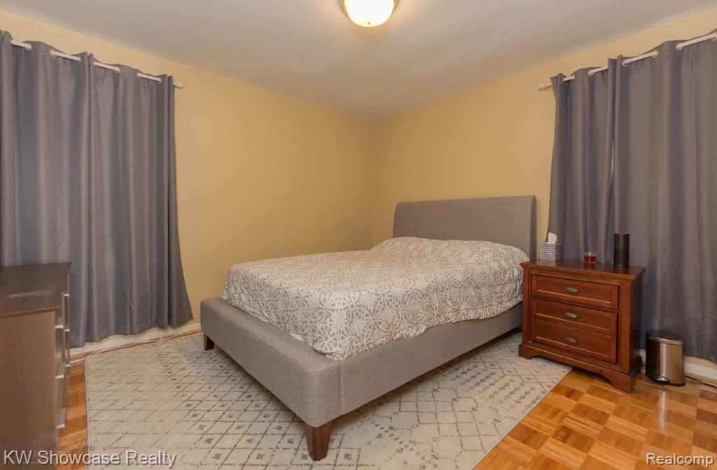 2738 Crooks Road Royal Oak, MI 48073 - Photo 12 of 25