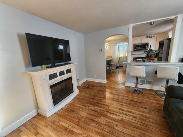 $224,900 | 112 Anderson Avenue, Joliet, IL 60433