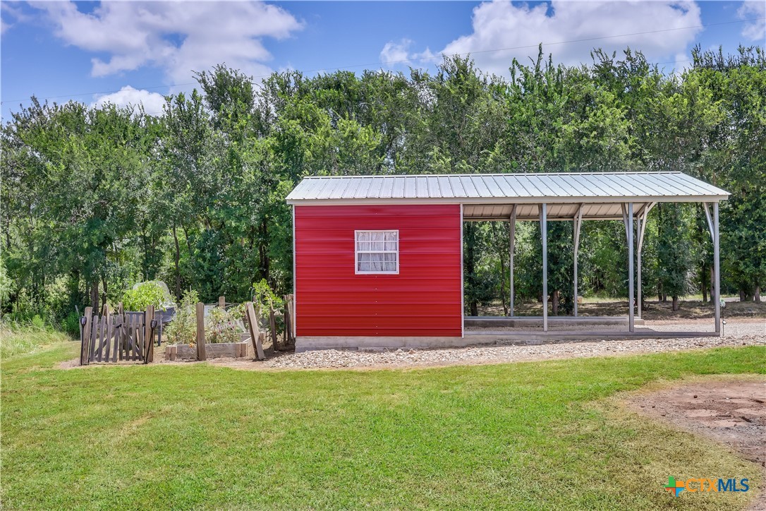 537 Lower Elgin Road Elgin, TX 78621 - Photo 35 of 45