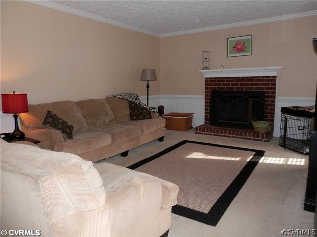 5906 Waters Edge Road Midlothian, VA 23112 - Photo 5 of 13 Den/Family/Great Room