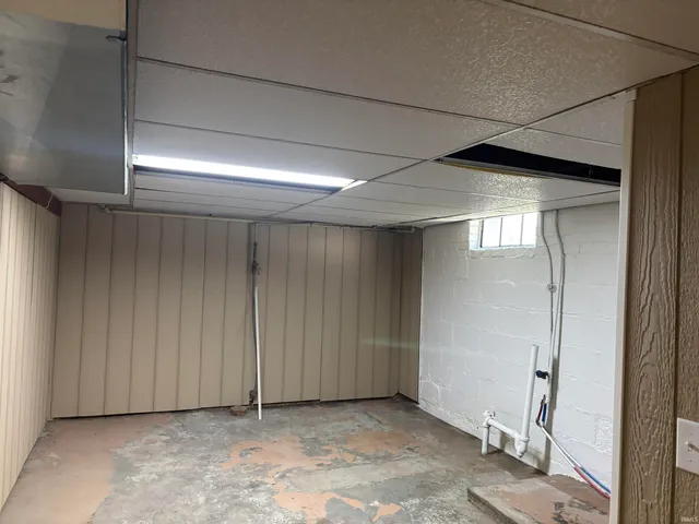 $139,900 | 853 Ridgeway Avenue, Vincennes, IN 47591