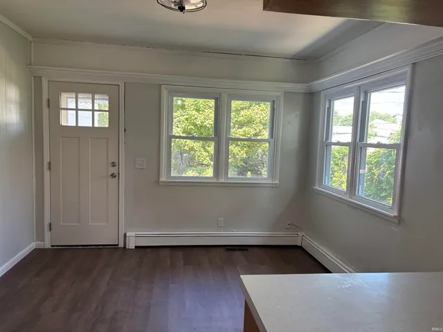 $139,900 | 853 Ridgeway Avenue, Vincennes, IN 47591