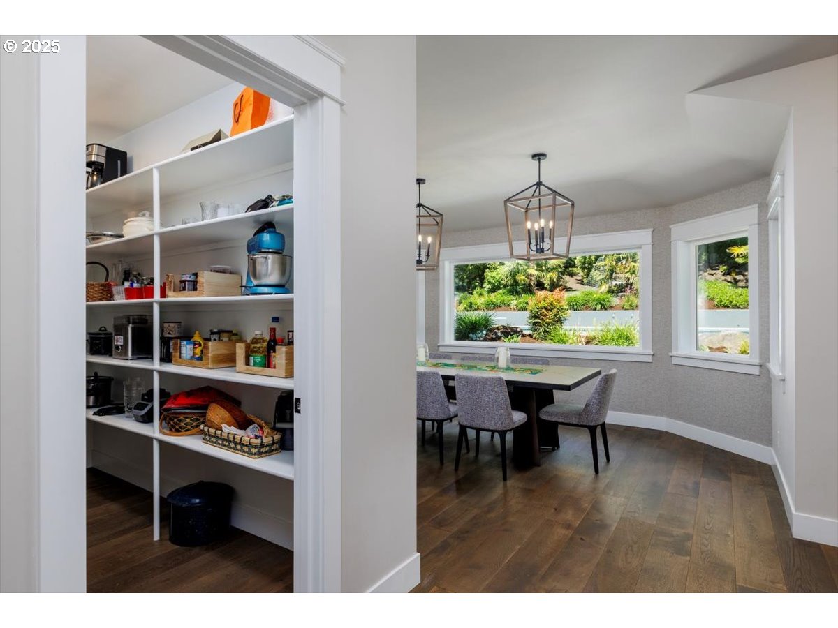 1051 Forest Meadows Way Lake Oswego, OR 97034 - Photo 15 of 48 Pantry