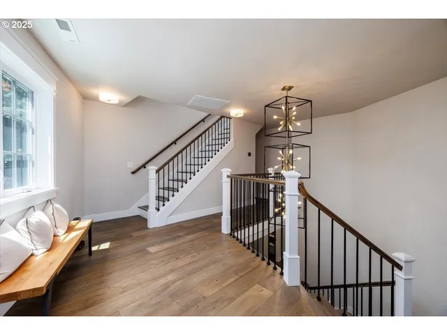 $4,200,000 | 1051 Forest Meadows Way, Lake Oswego, OR 97034