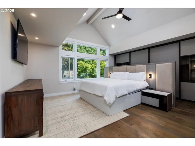 $4,200,000 | 1051 Forest Meadows Way, Lake Oswego, OR 97034