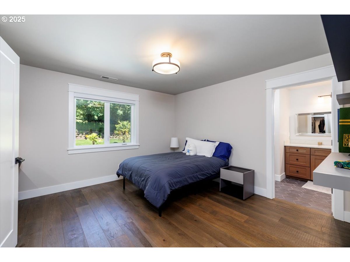 1051 Forest Meadows Way Lake Oswego, OR 97034 - Photo 29 of 48 Bedroom