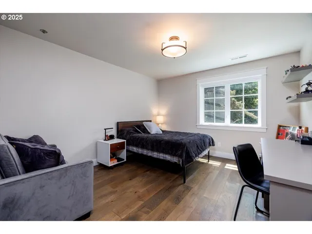 $4,200,000 | 1051 Forest Meadows Way, Lake Oswego, OR 97034