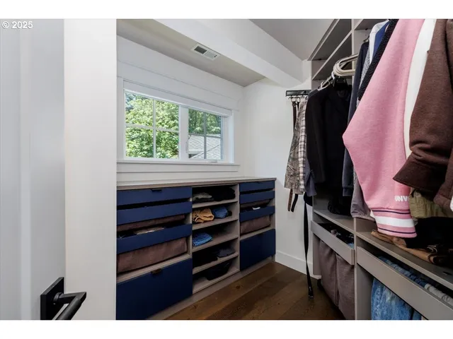 $4,200,000 | 1051 Forest Meadows Way, Lake Oswego, OR 97034