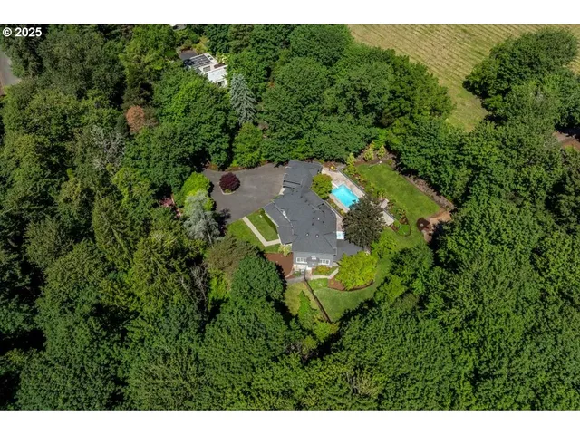 $4,200,000 | 1051 Forest Meadows Way, Lake Oswego, OR 97034
